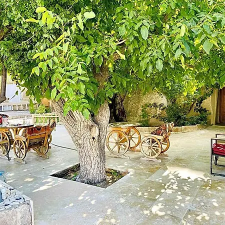 Cappadocia St.nino's Garden Bed & Breakfast